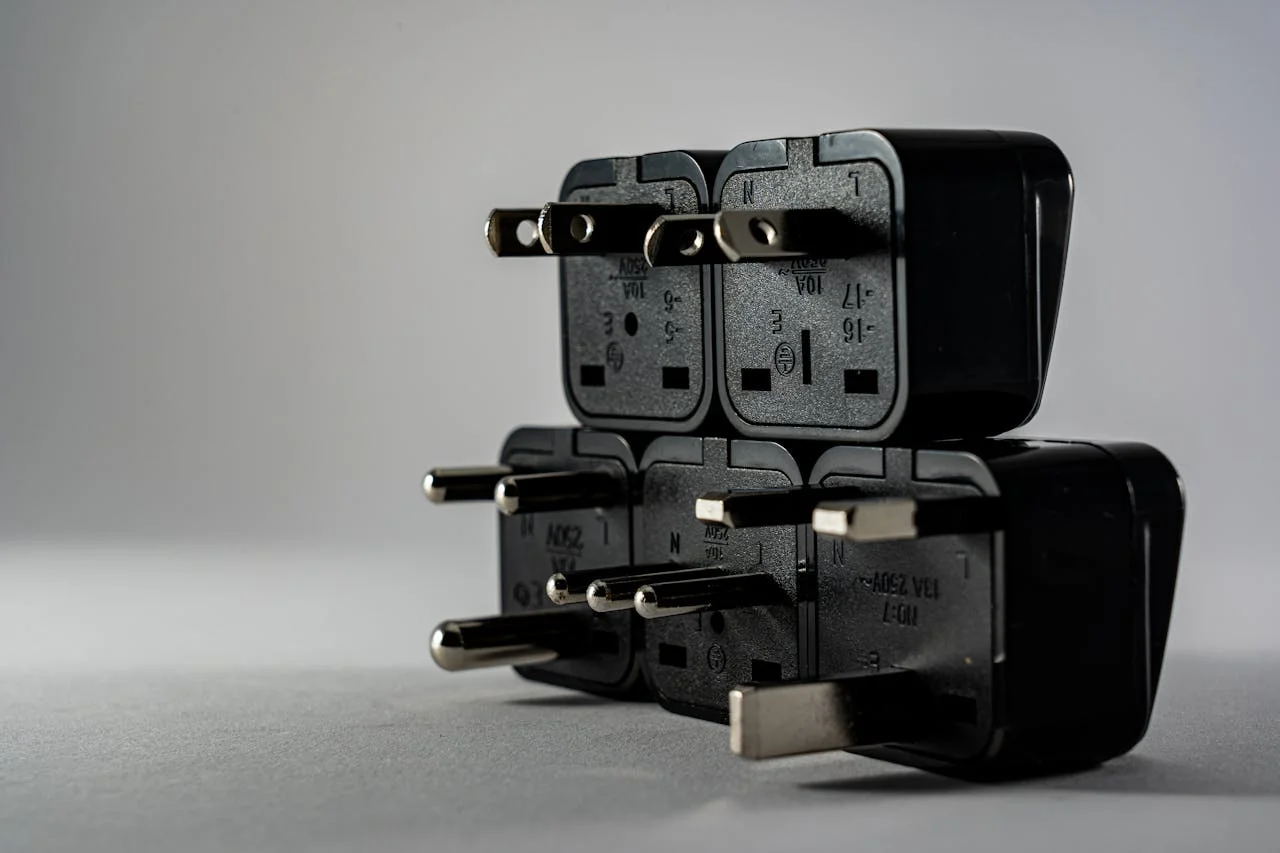 Adaptor de priză pentru călătorii: Aspecte importante înainte de cumpărare
